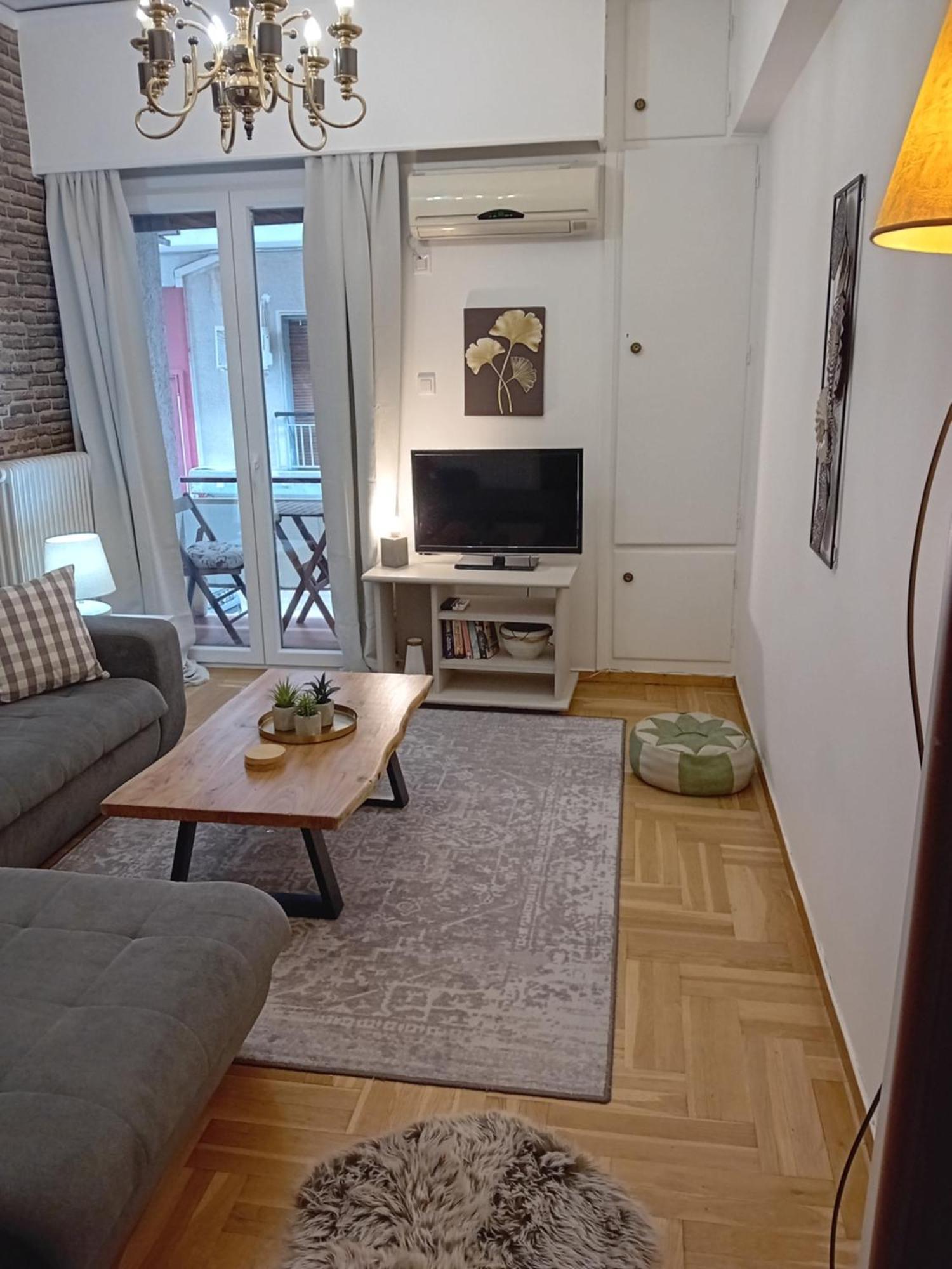 Joanna'S Heart Of Athens One Br Charm Balcony View Walk To Tourist Spots Appartement Buitenkant foto
