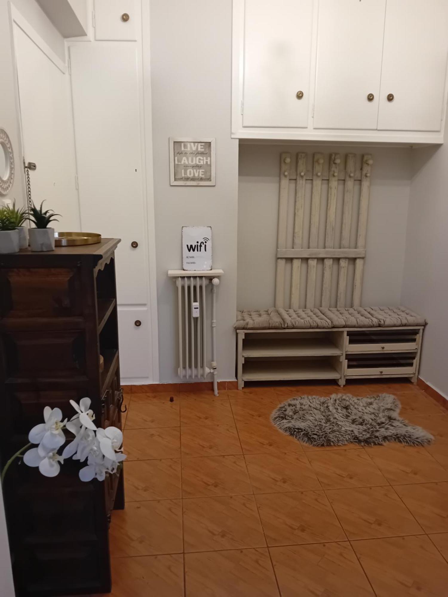 Joanna'S Heart Of Athens One Br Charm Balcony View Walk To Tourist Spots Appartement Buitenkant foto